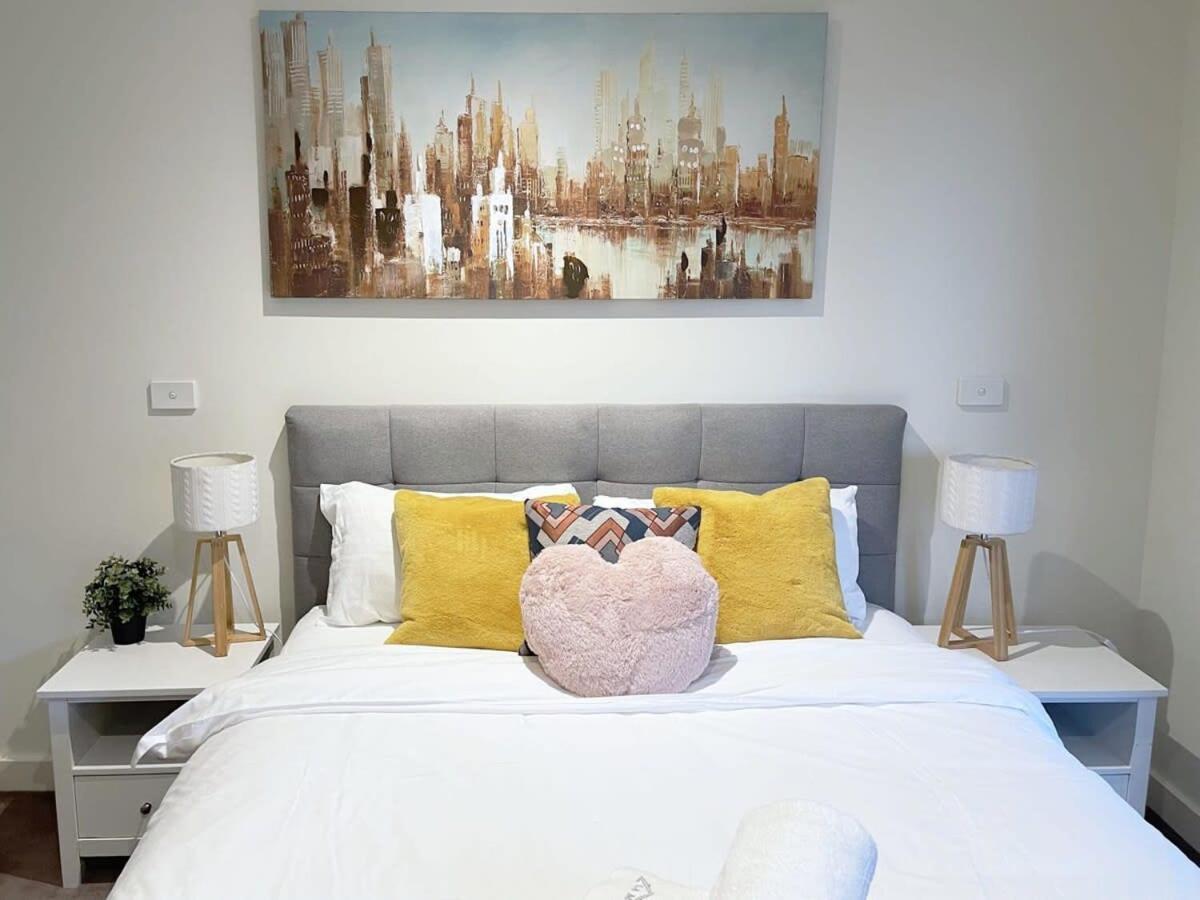 Chic Short Stay Retreat At Doncaster Exterior photo